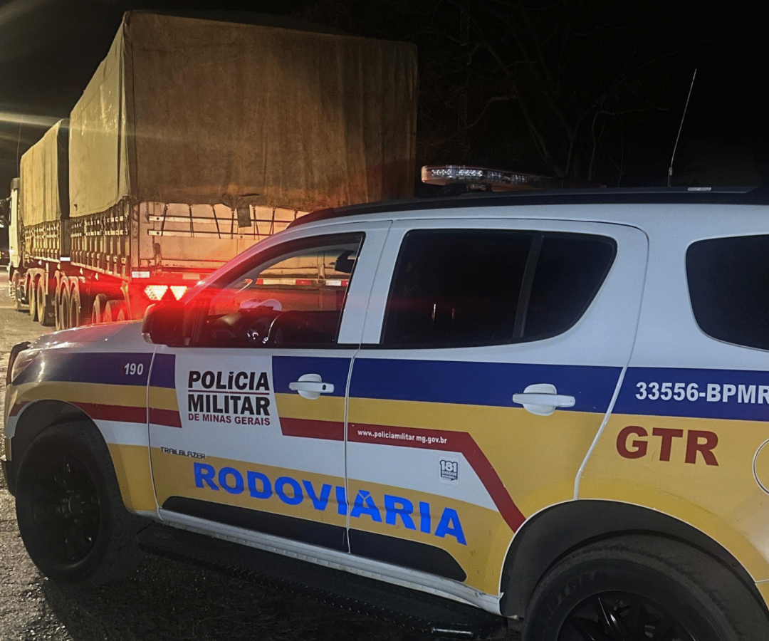 Durante operação em Araguari (MG), Polícia Militar Rodoviária apreendeu rodotrem com sinais de adulteração