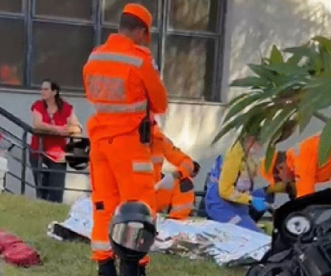 Motociclista morre após colisão com carro em Uberlândia (foto: Leo Soares)