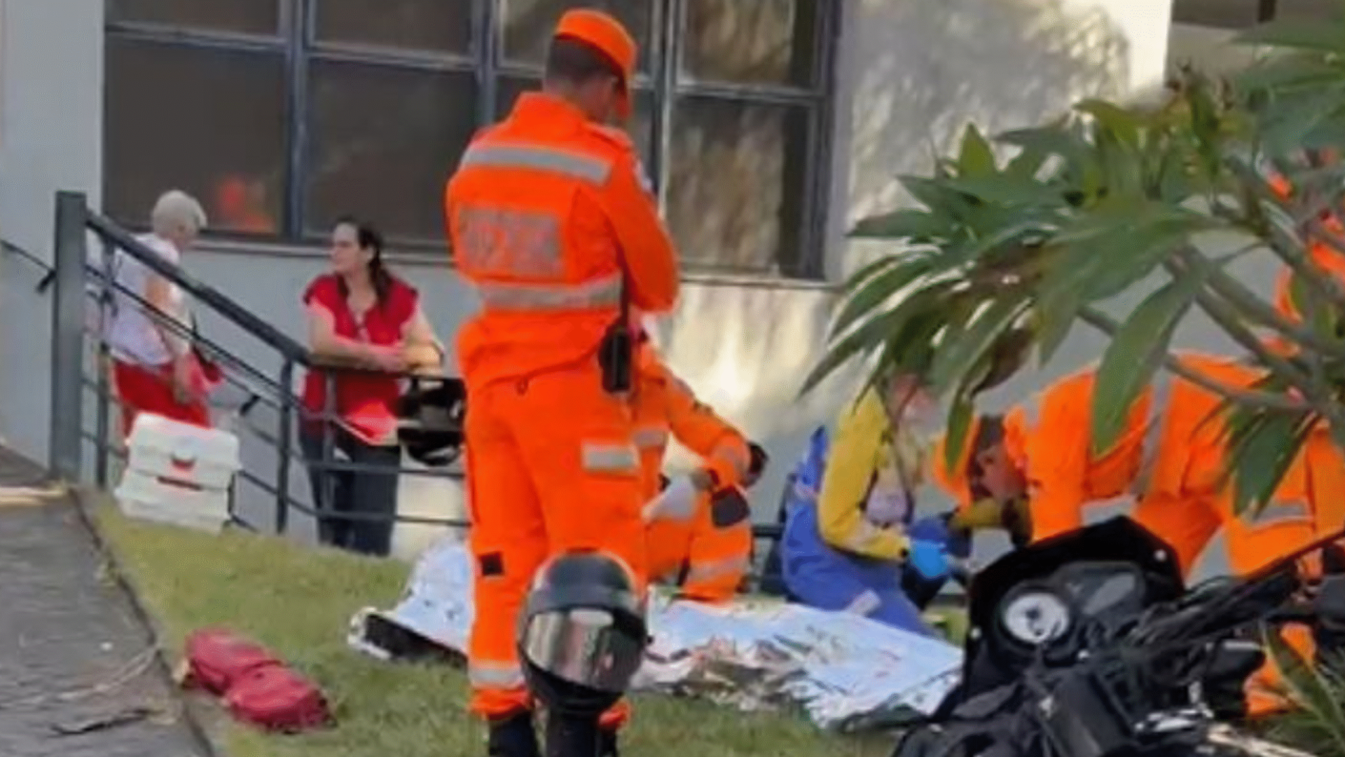 Motociclista morre após colisão com carro em Uberlândia (foto: Leo Soares)
