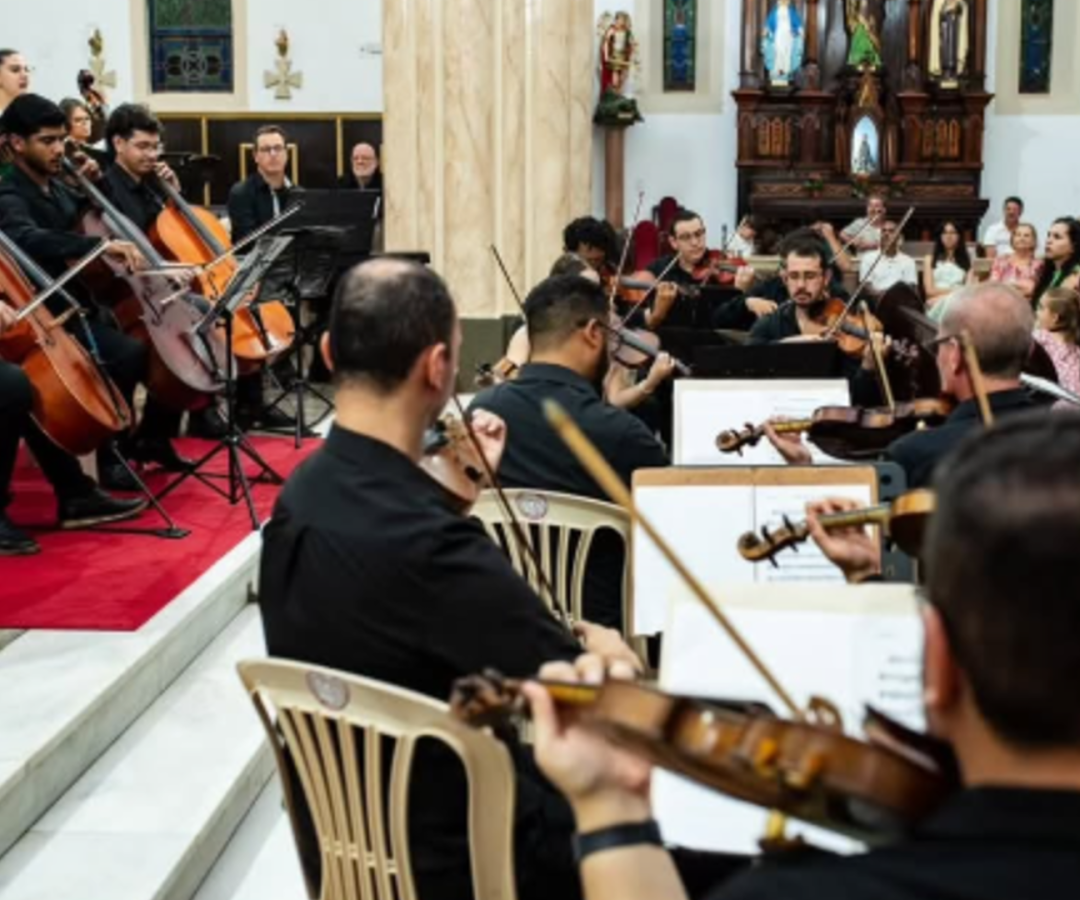 Evento gratuito terá regência de maestros convidados e repertório com clássicos de Vivaldi a Morricone (foto: divulgação/  redes sociais)