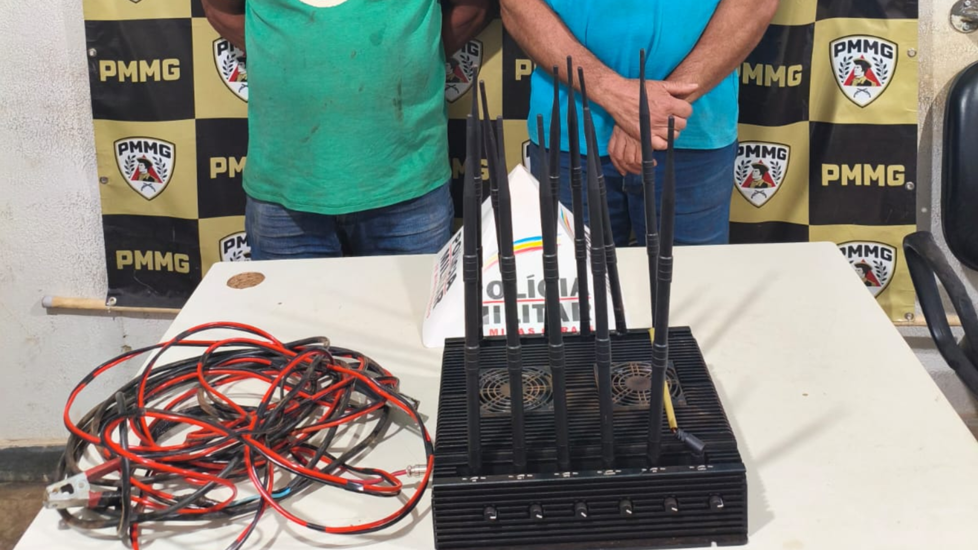 Caminhão furtado é recuperado e dois suspeitos são presos em operação policial em Uberaba