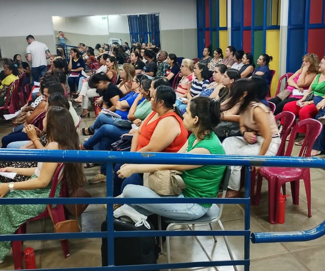 Uberaba promove ação sobre saúde mental com servidores da Escola Municipal Anísio Teixeira