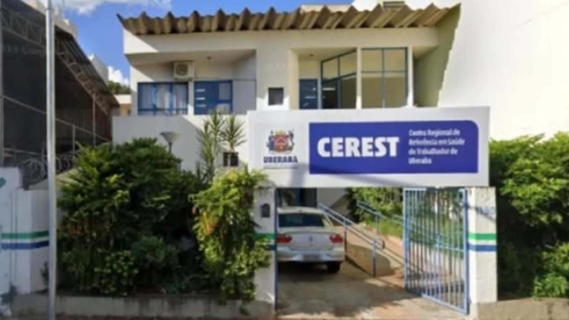 Frente do Cerest de Uberaba