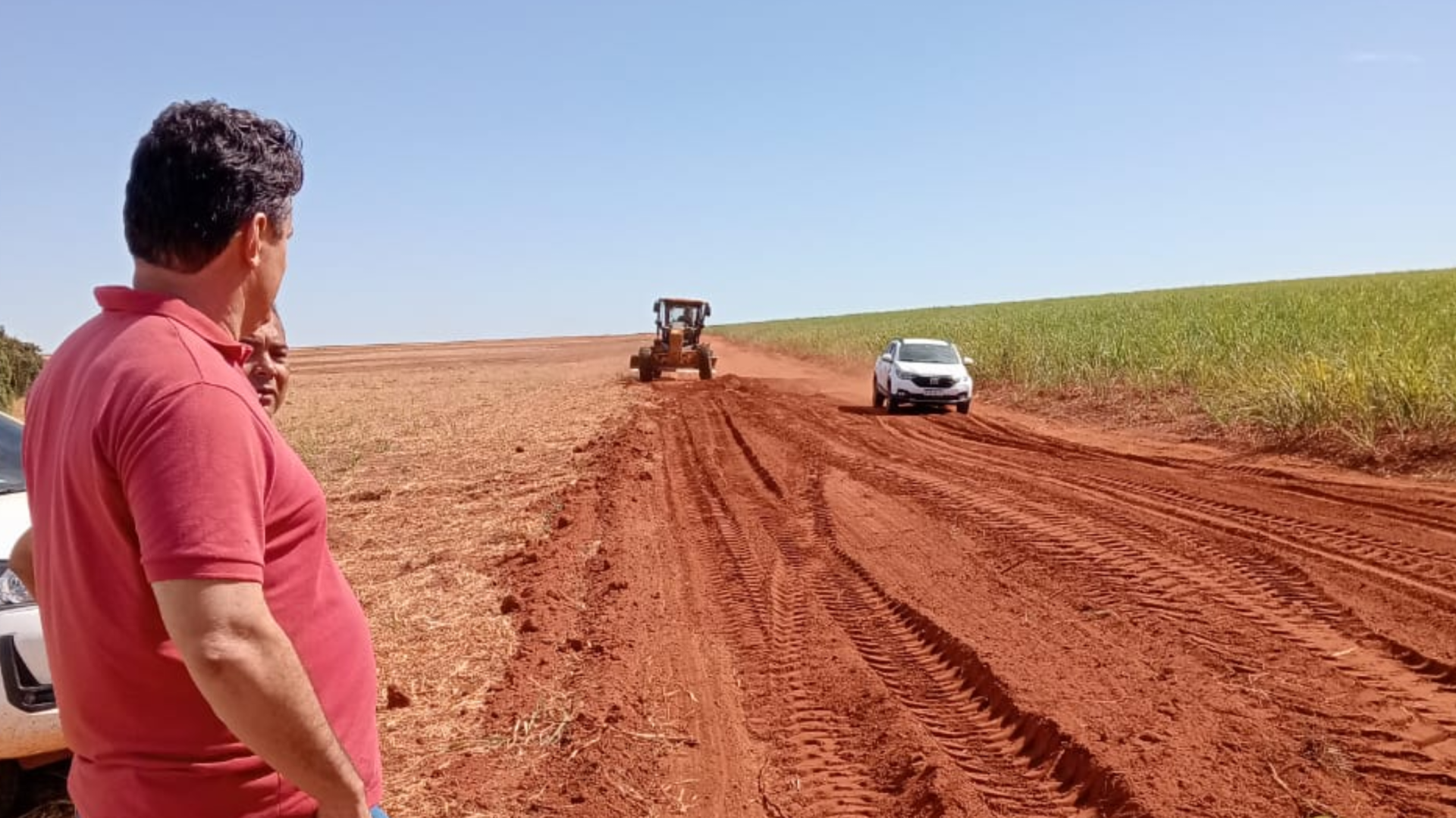 Sagri inicia elevação de greide na URA 170 para evitar alagamentos e melhorar o tráfego rural