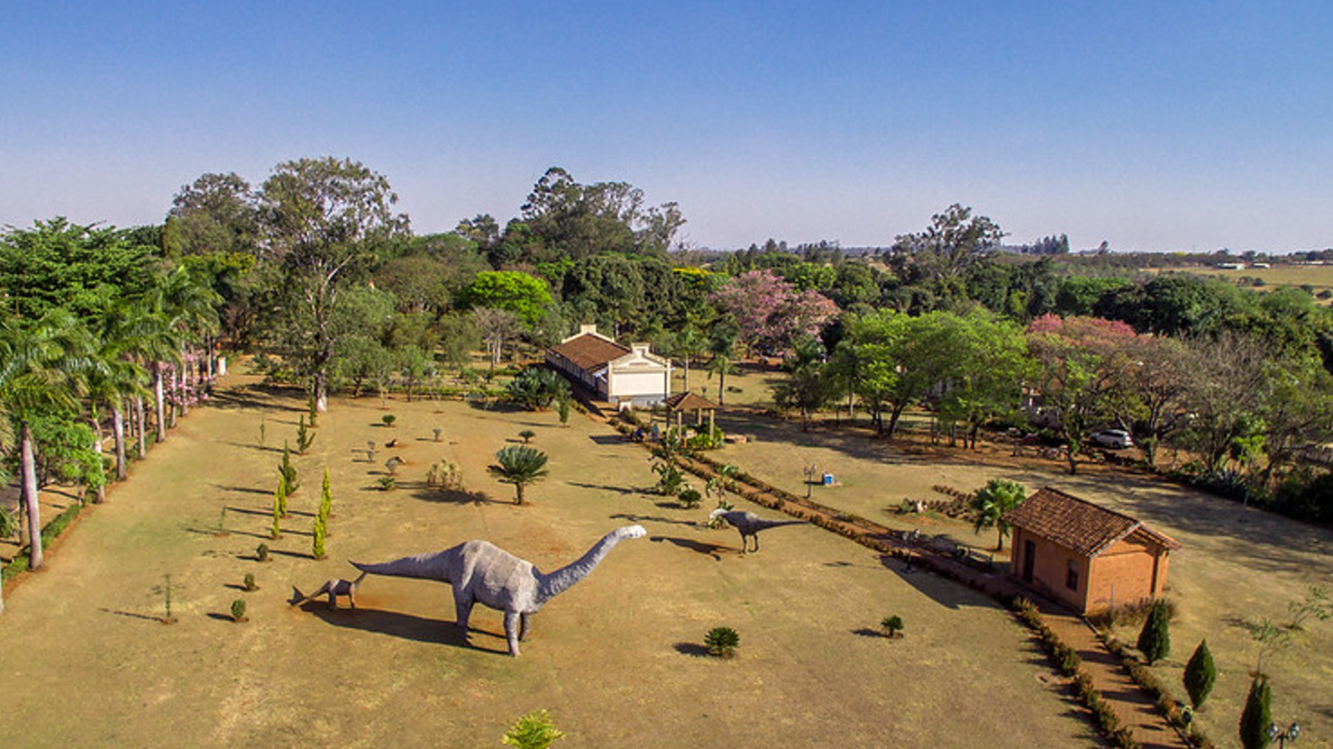 Programação inclui visita ao bairro de peirópolis, conhecido pelos fósseis de dinossauros (foto: divulgação/ PMU)