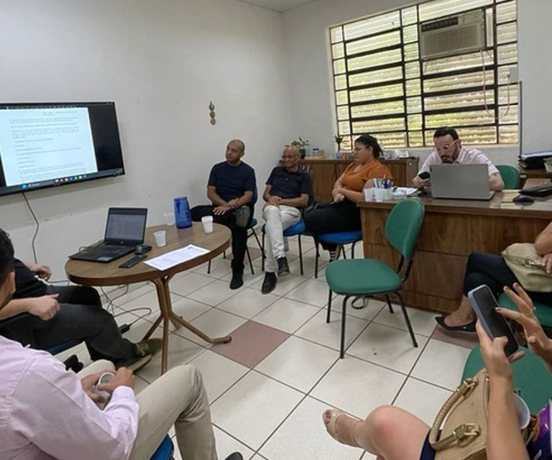 Plano de Carreira do administrativo escolar segue em discussão na Educação (foto: divulgação/ PMU)