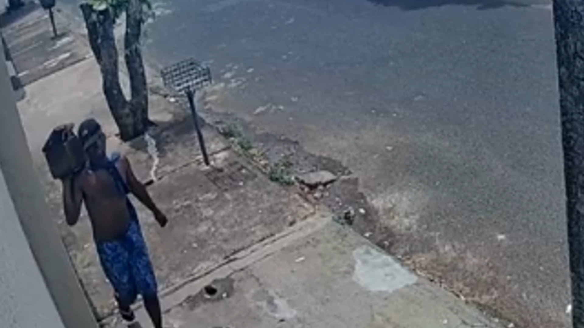 foto: reprodução/ câmera de segurança)