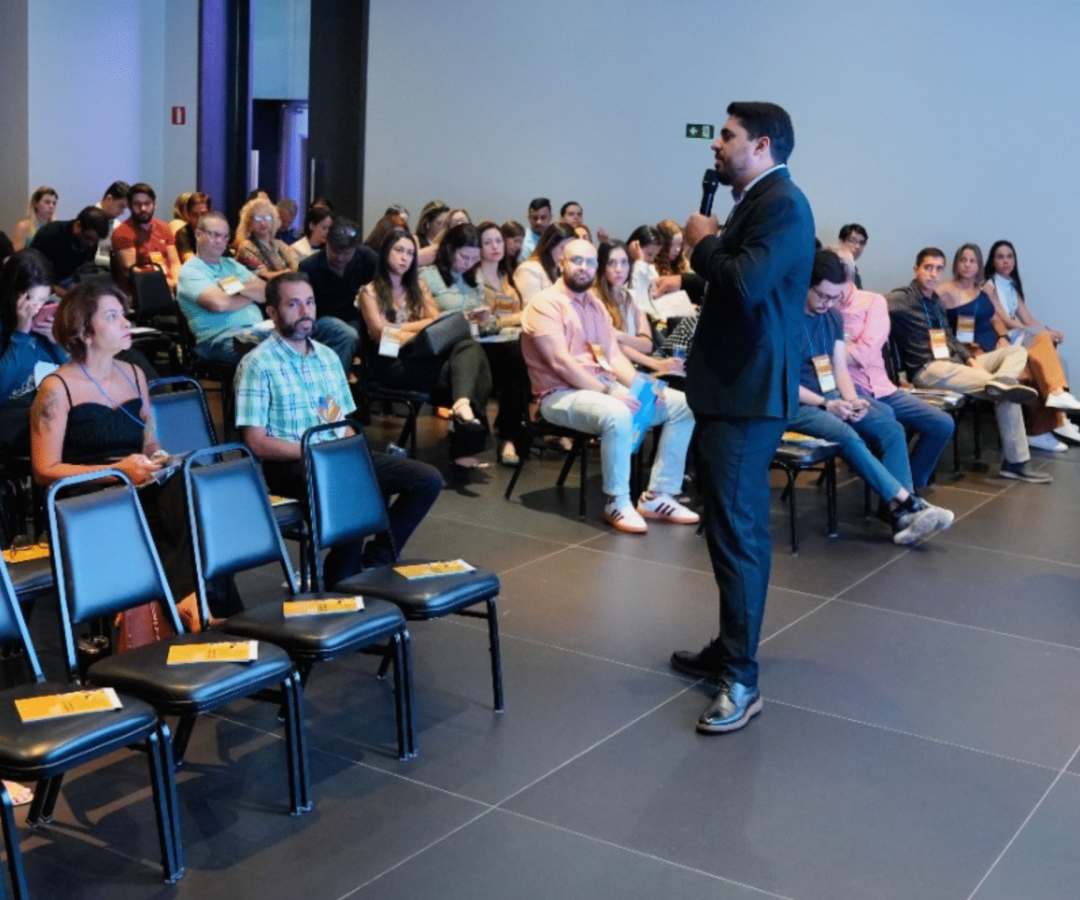 secretário adjunto de Fazenda de Uberaba e auditor fiscal, Nilson Grossi palestra em curso nacional sobre reforma tributária