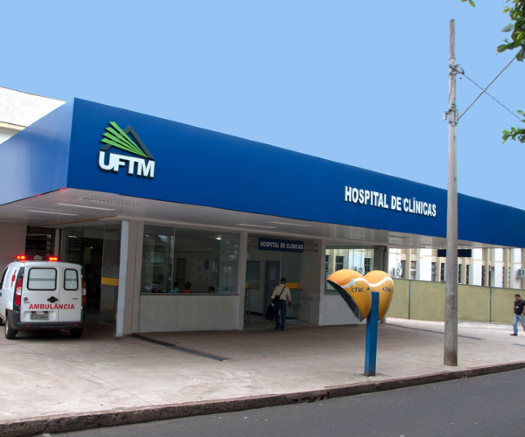 Frente do HC-UFTM em Uberaba