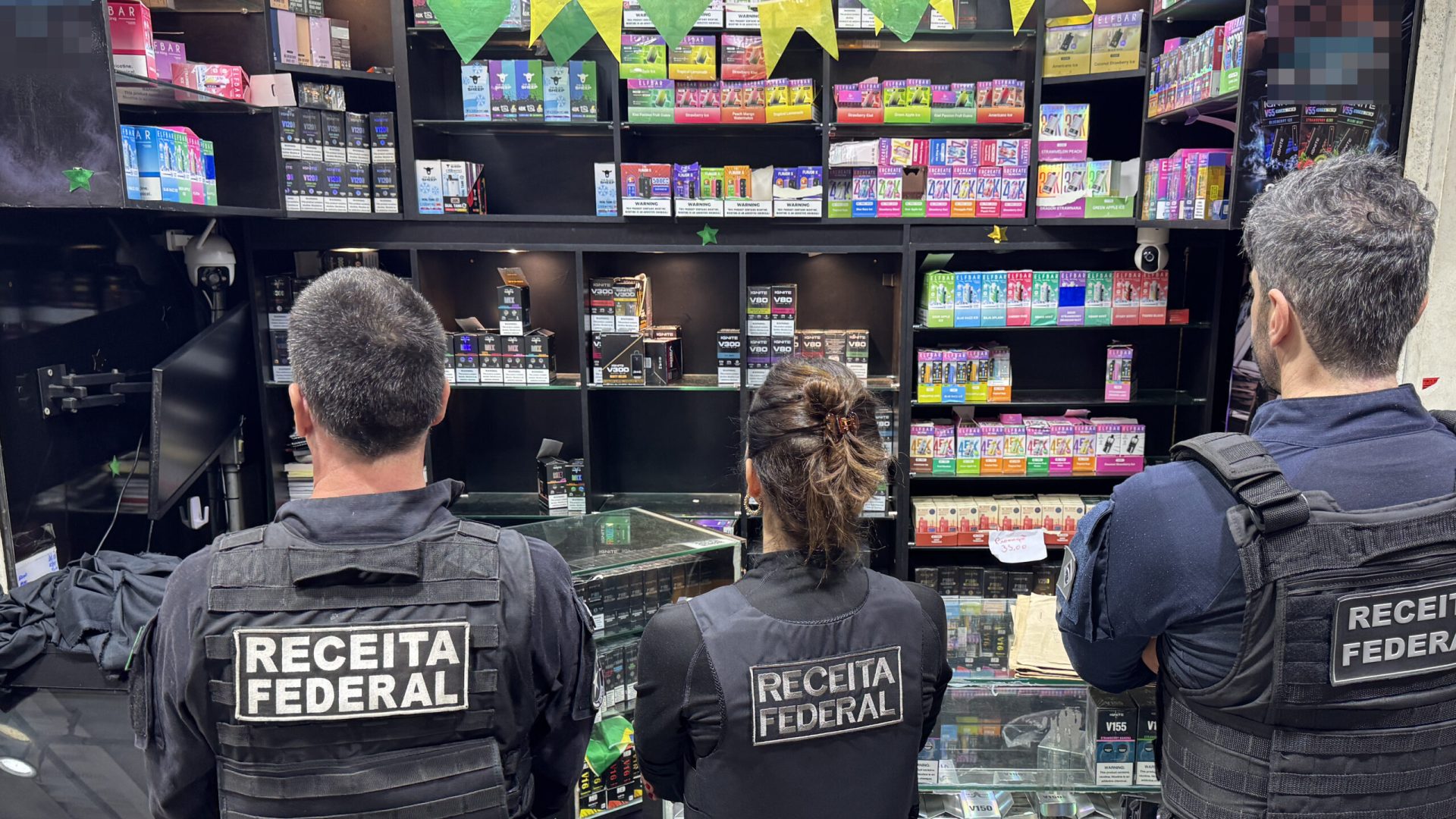 Operação apreende 13 mil cigarros eletrônicos ilegais no Centro de São Paulo
