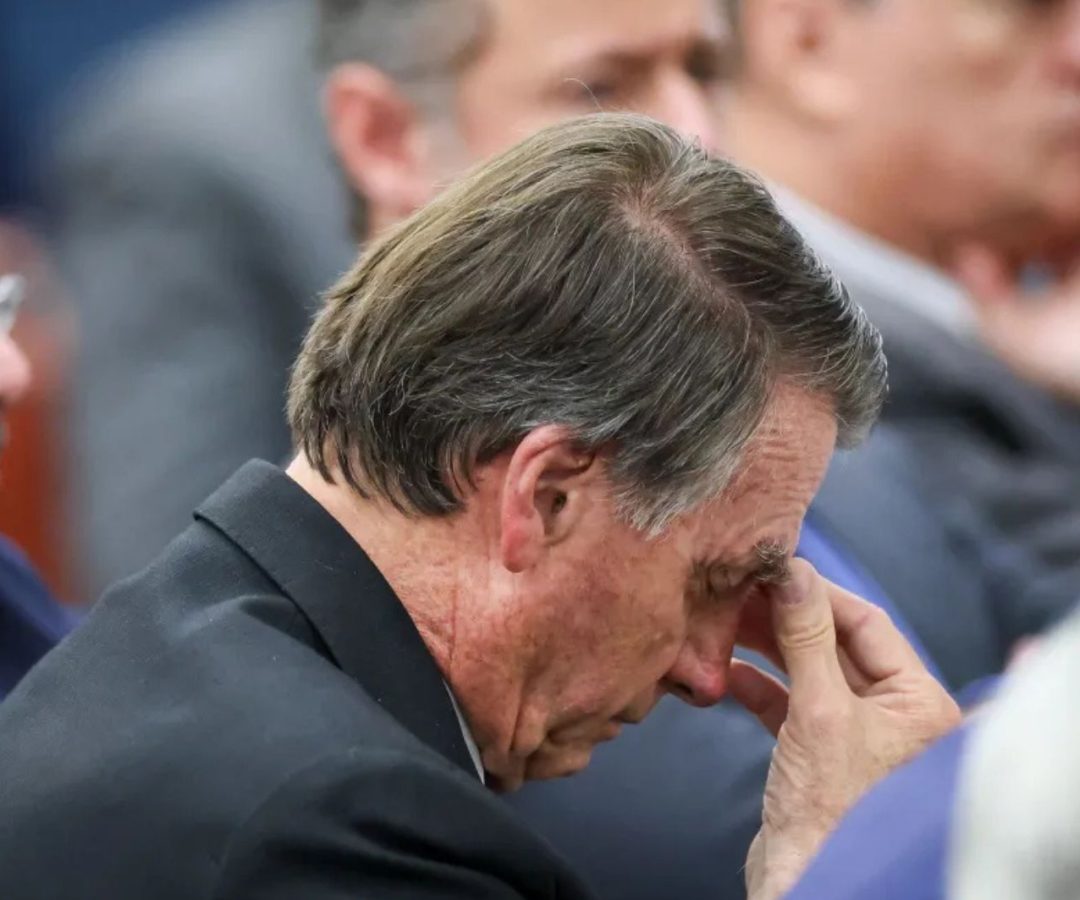 Bolsonaro teve crise de soluços