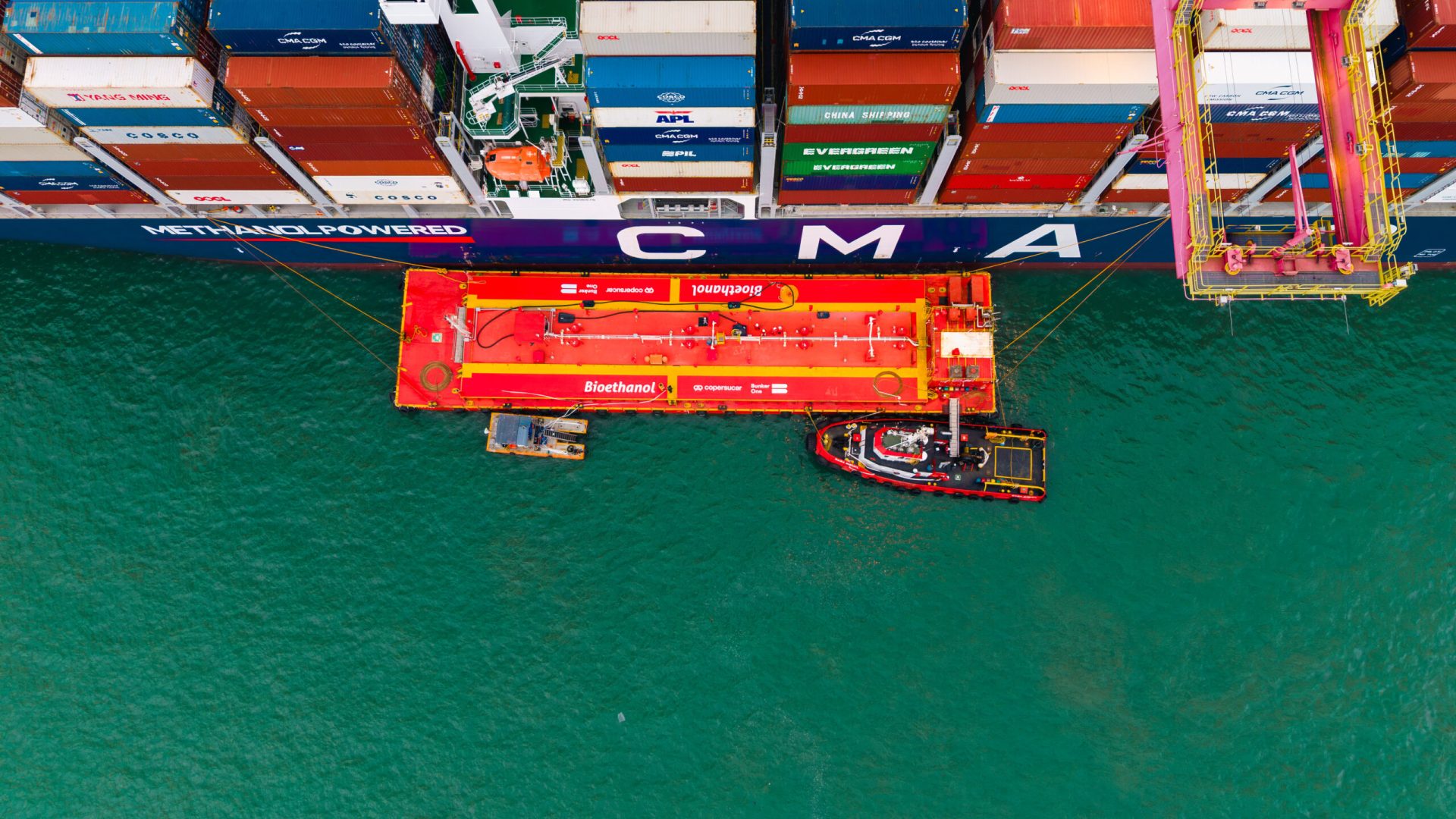 Porto de Santos realiza primeiro abastecimento de navio com etanol no Brasil