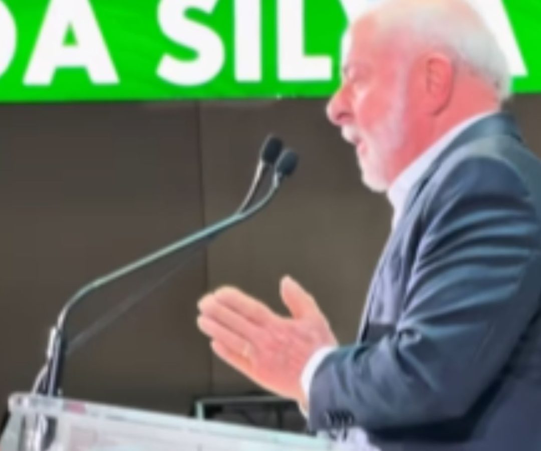 Campanha de Lula pede retirada de vídeo de Flávio ao TSE