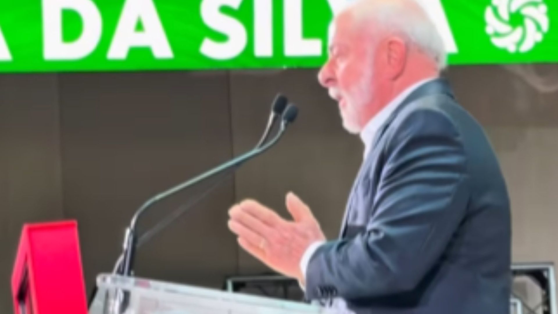 Campanha de Lula pede retirada de vídeo de Flávio ao TSE