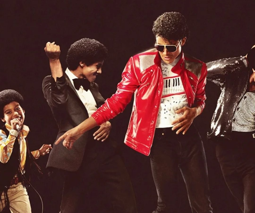 A cinebiografia “Michael”, centrada na vida e carreira de Michael Jackson, chegou aos cinemas cercada de enorme expectativa e rapidamente se transformou em um fenômeno global.