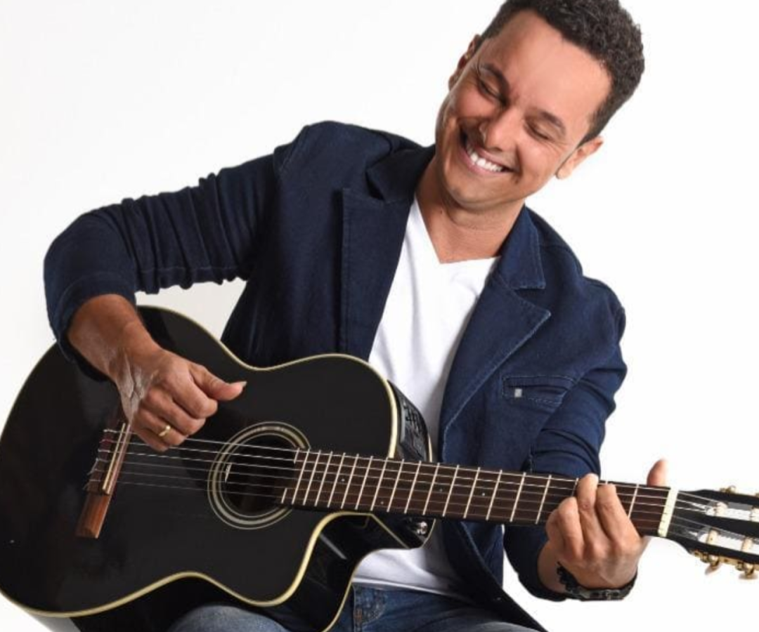 Denílson Mariano agita a Concha Cultural
