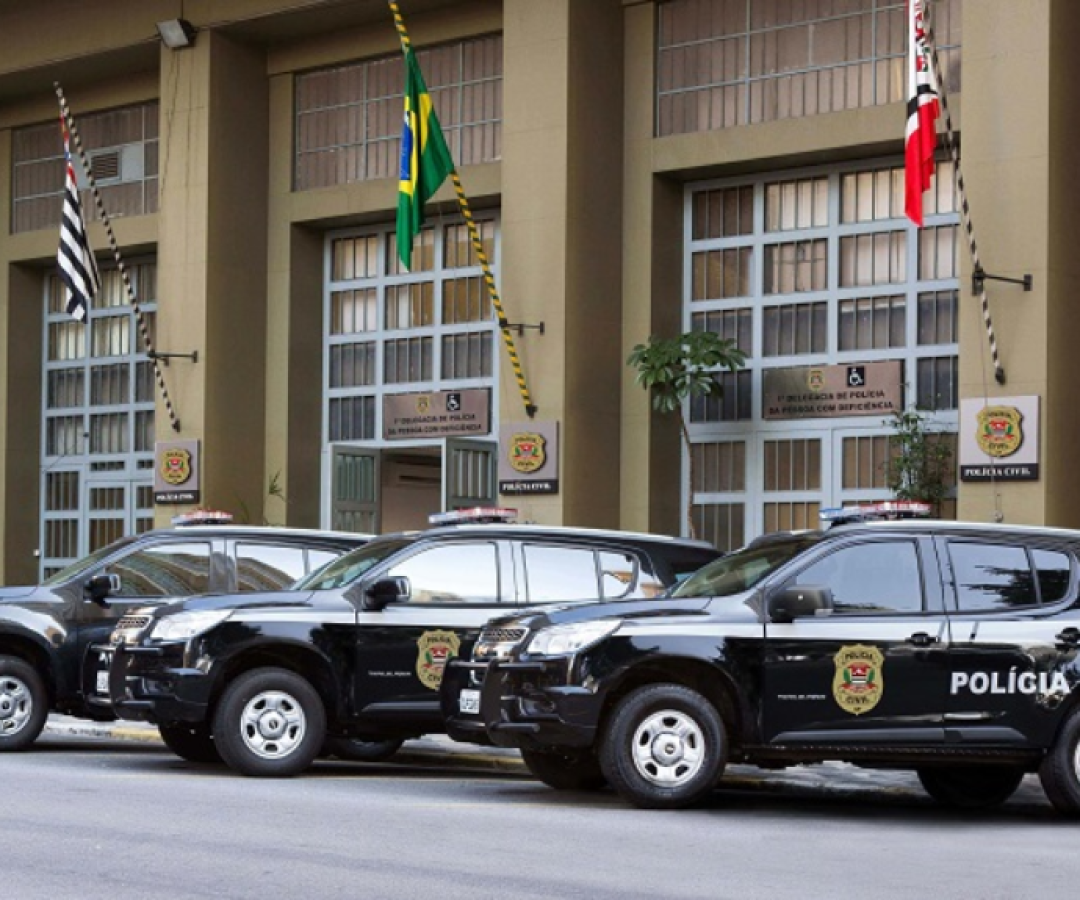 Polícias do RJ e SP fazem operação contra esquema que lavou R$ 6 bi para facções