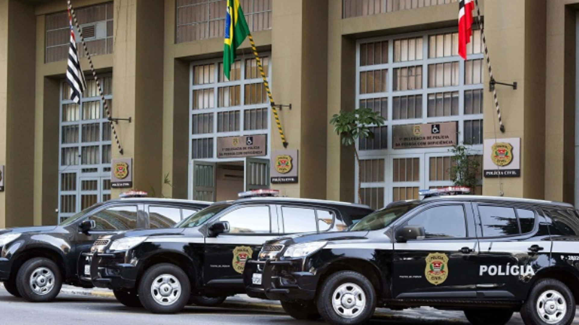 Polícias do RJ e SP fazem operação contra esquema que lavou R$ 6 bi para facções