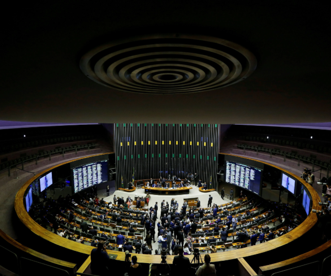 Oposição dá rasteira no tempo e coleta 259 assinaturas, e agora?