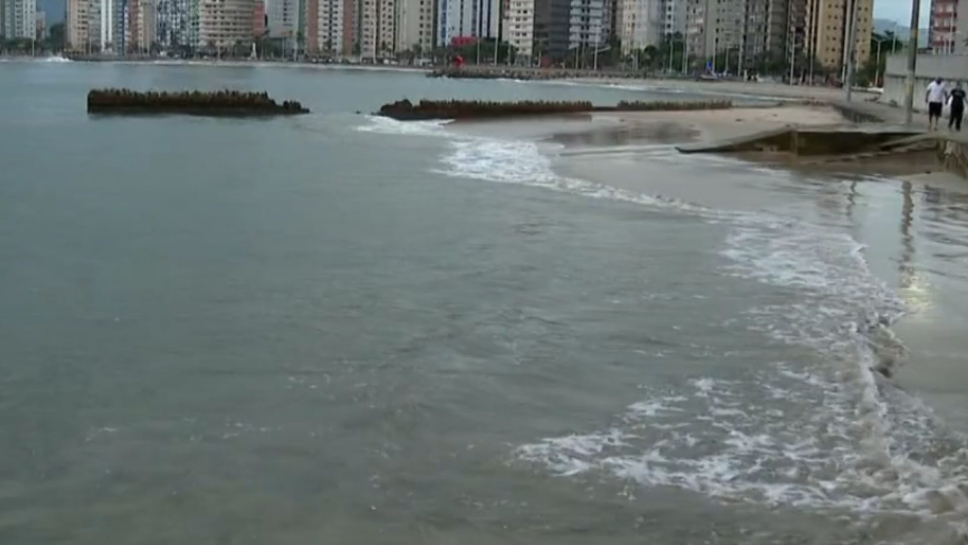 Erosão costeira em SP obriga medidas urgentes da Justiça