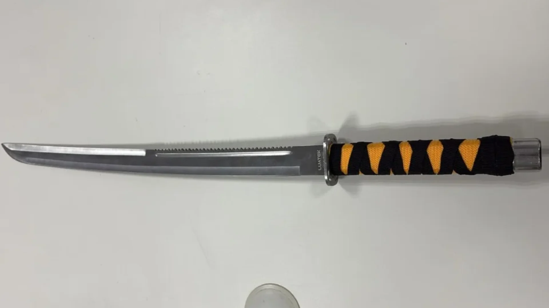 Homem portava espada no Aeroporto de Viracopos Foto: Policial Militar