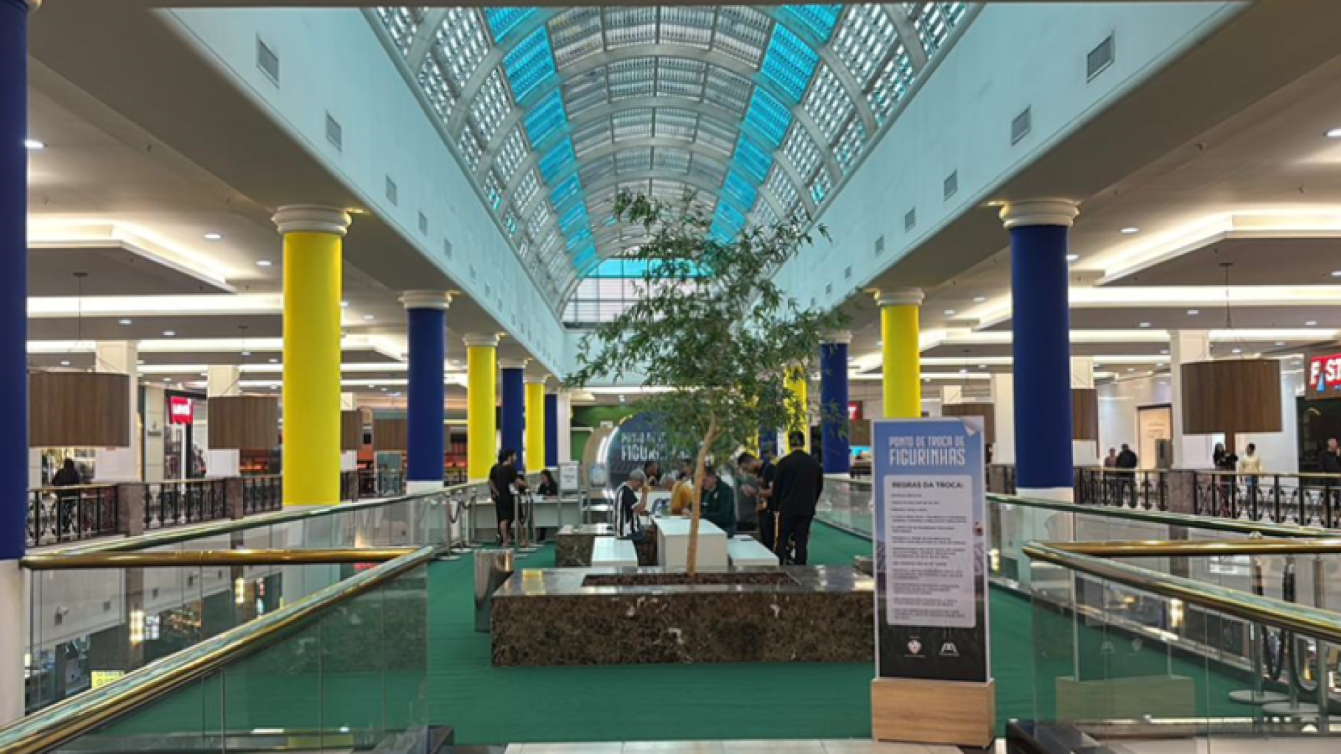 Ponto de troca de figurinhas do Praiamar Shopping é prorrogado até o dia 2 de agosto