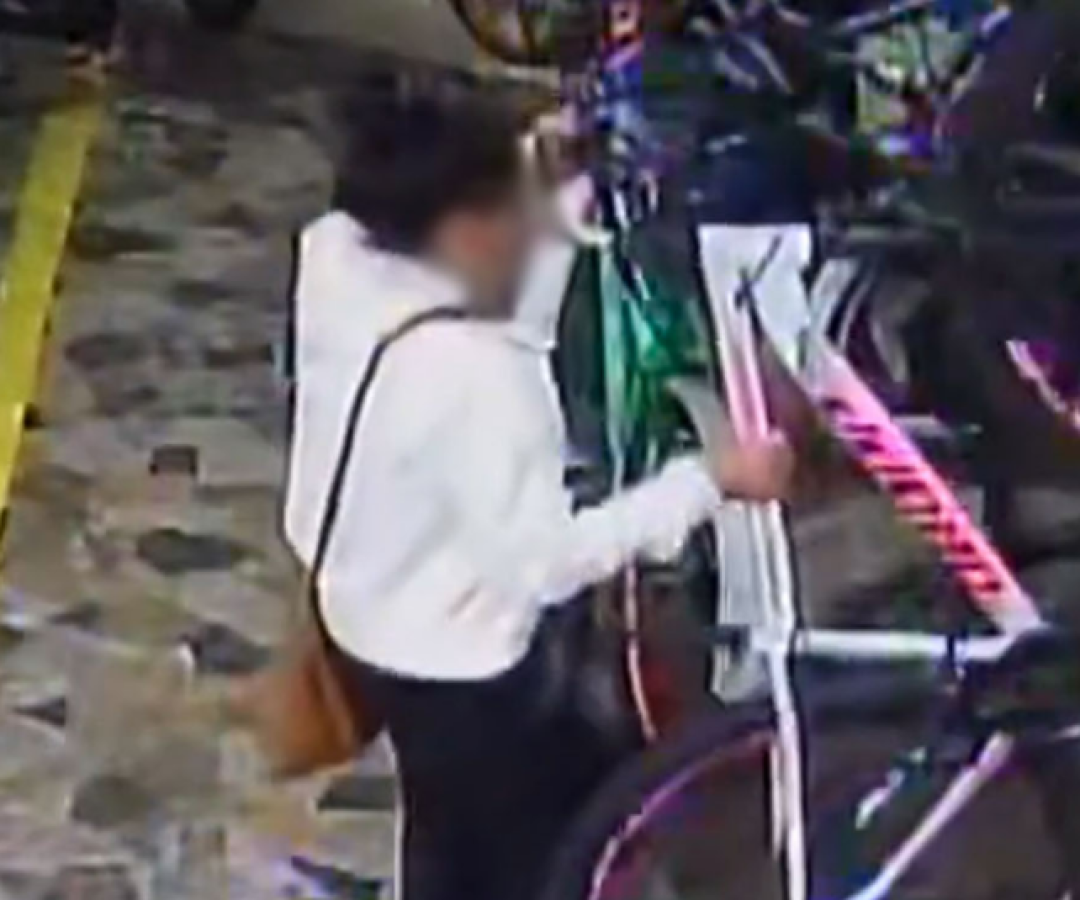 Bicicletas são furtadas após criminosos invadirem prédio no Canal 1, em Santos