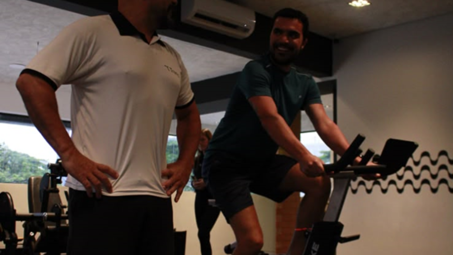 Dor na musculação: quando ela é normal e quando pode ser um sinal de alerta?