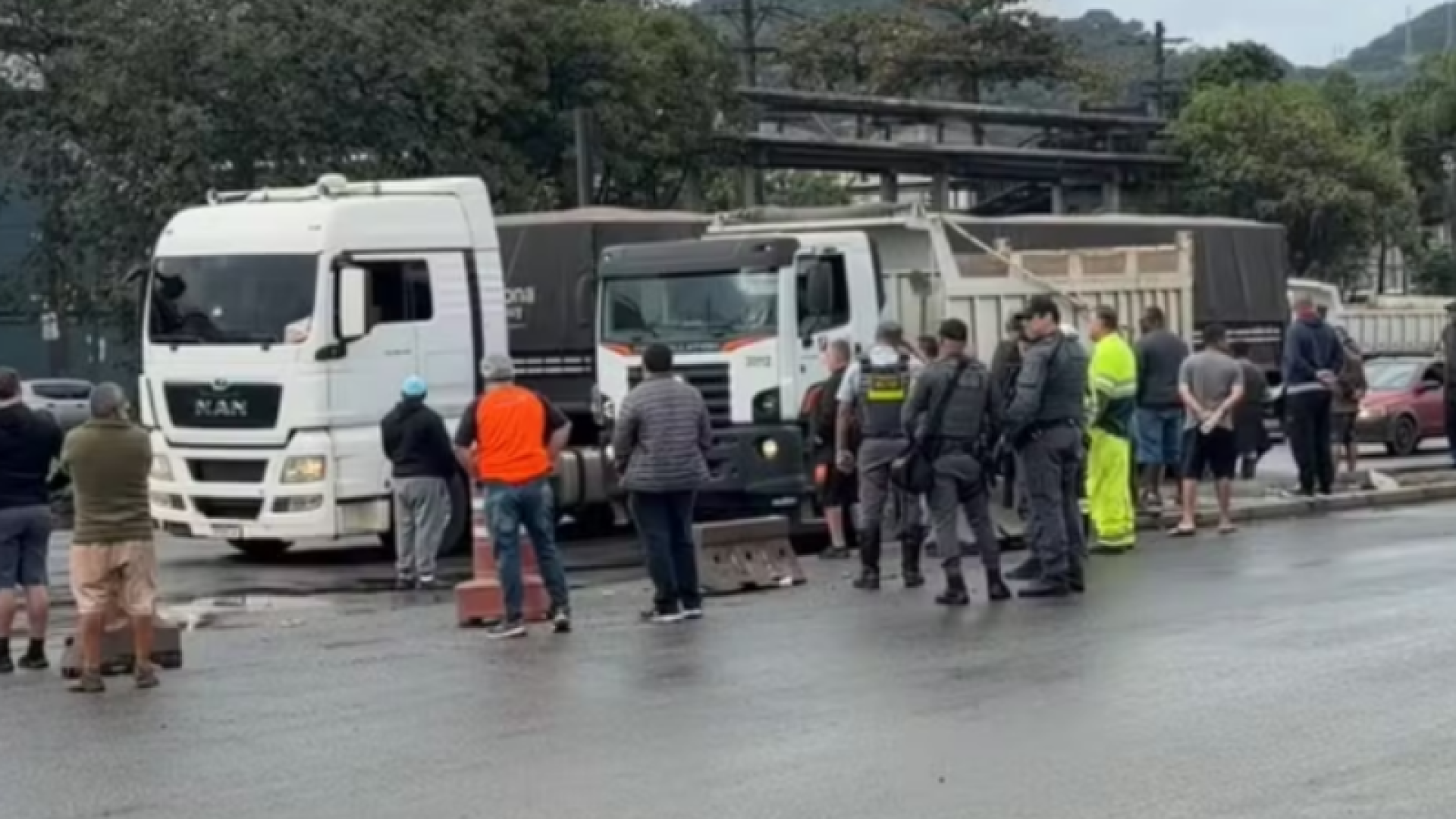 MP do Frete é aprovada pelo Senado e greve de caminhoneiros chega ao fim
