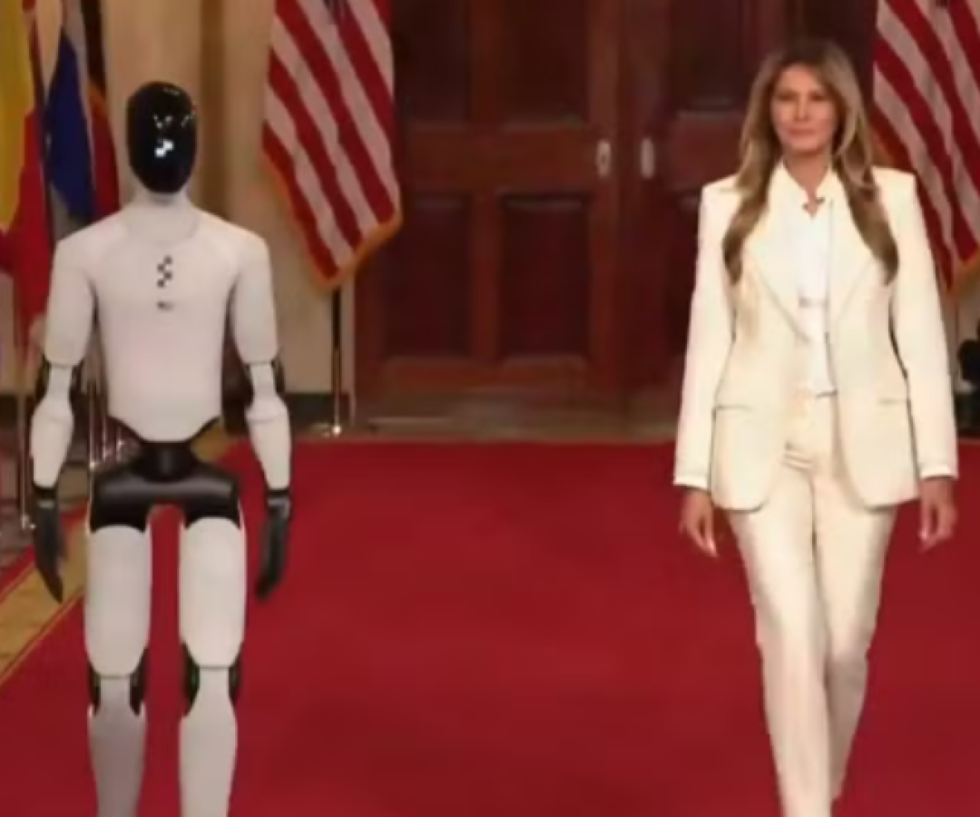 Melania Trump apresenta robô humanoide em evento sobre IA na Casa Branca
