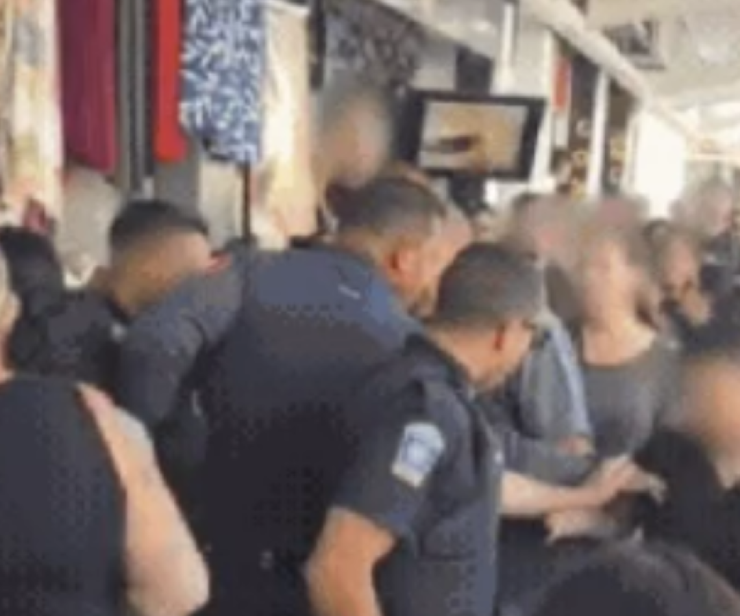 Homem agride ex-companheira e é espancado por multidão em Praia Grande