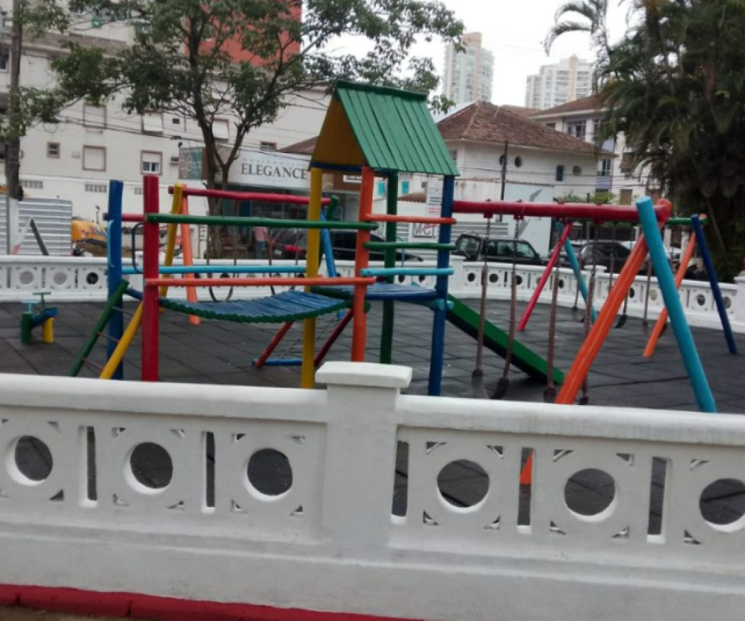 Brinquedos infantis de praças em Santos podem ser substituídos