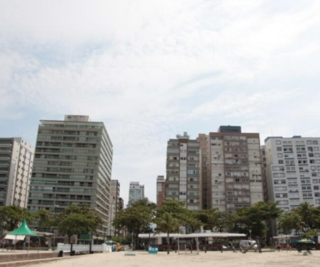 Alinhamento de prédio torto em Santos pode custar até R$ 22 milhões
