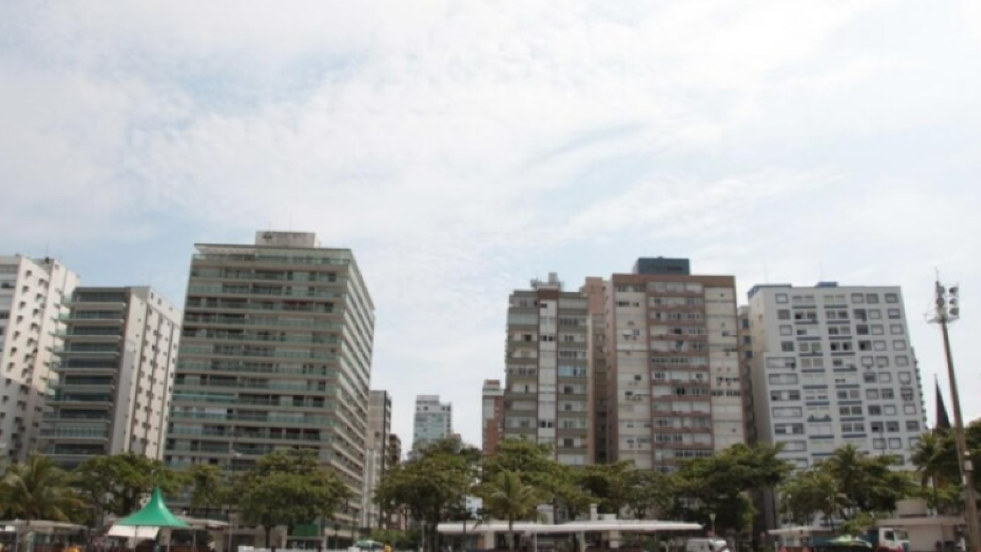 Alinhamento de prédio torto em Santos pode custar até R$ 22 milhões