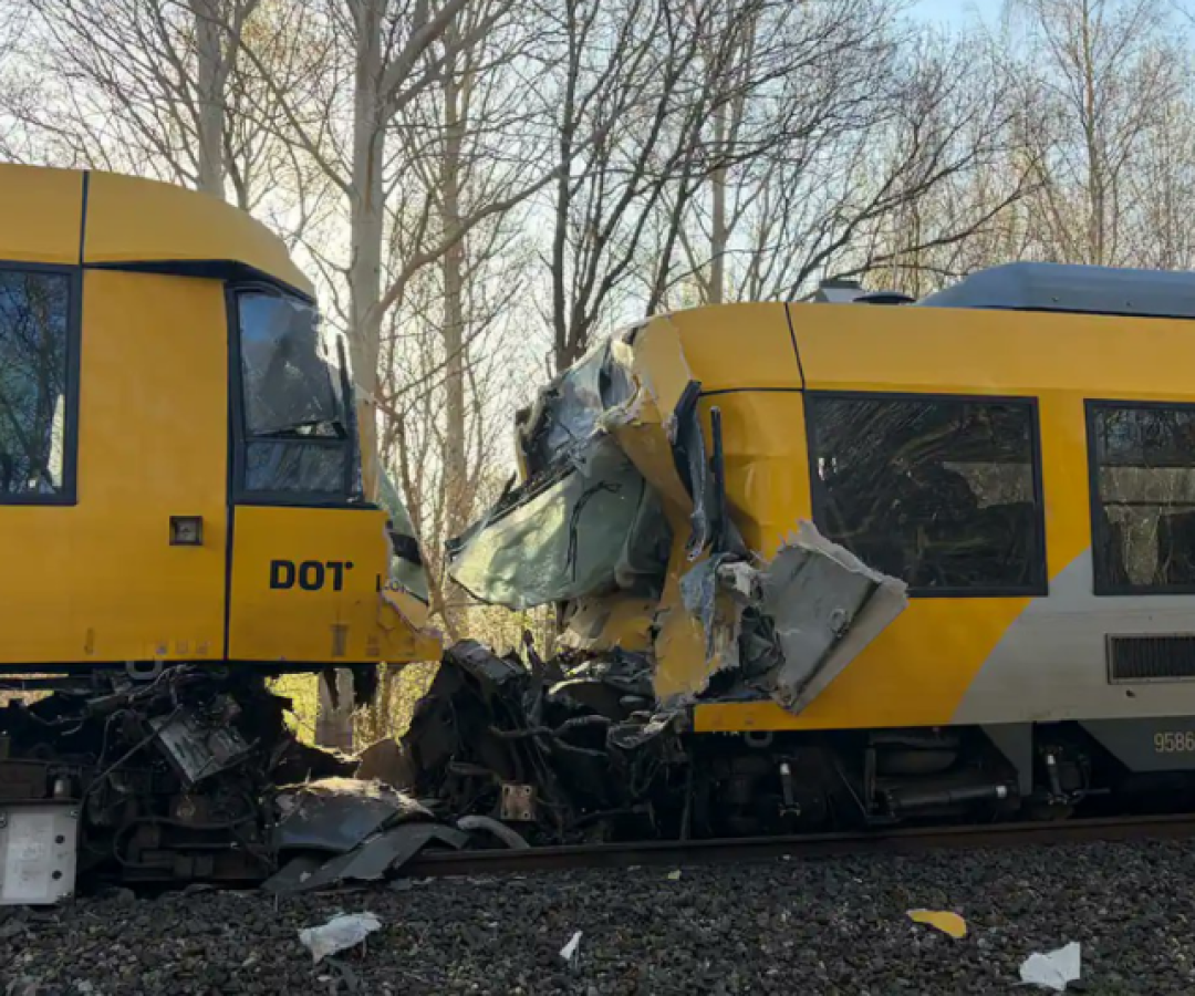 Colisão frontal entre trens na Dinamarca deixa 5 feridos graves
