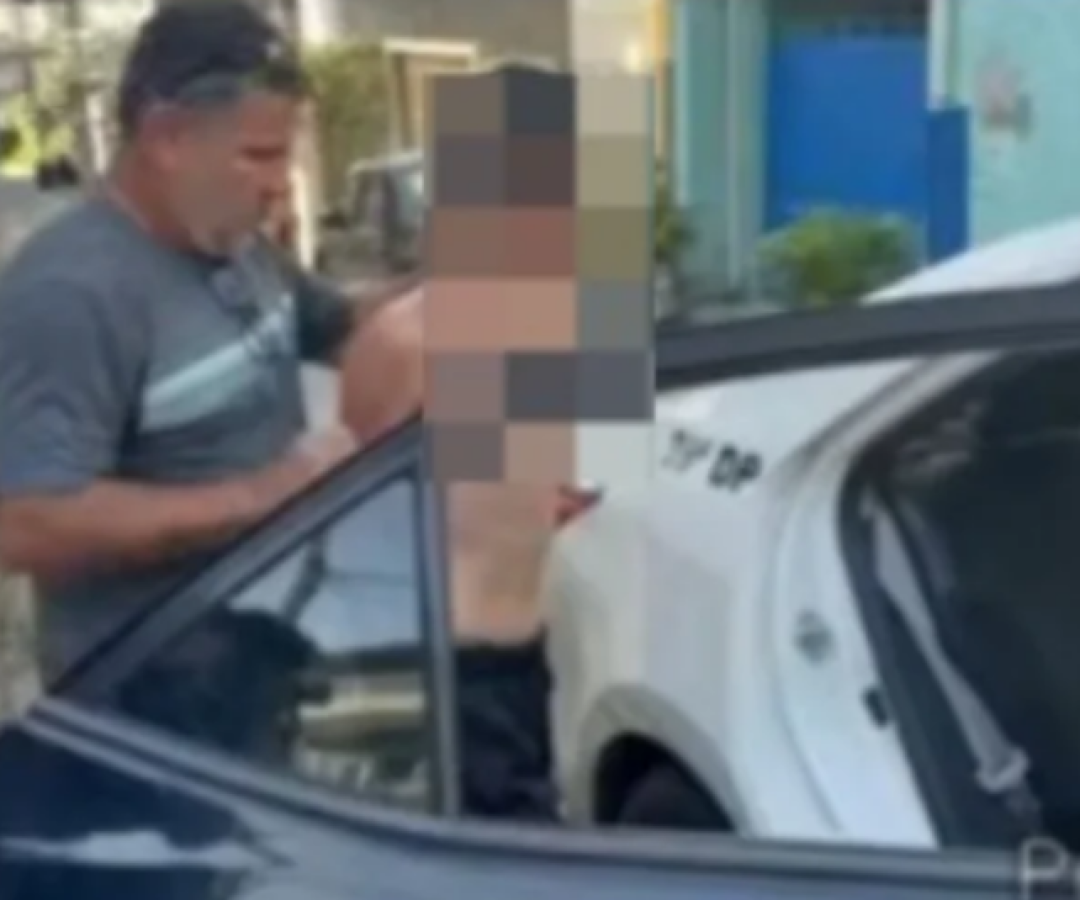 Adolescente muda visual para fugir de identificação após assaltar taxista no Rio