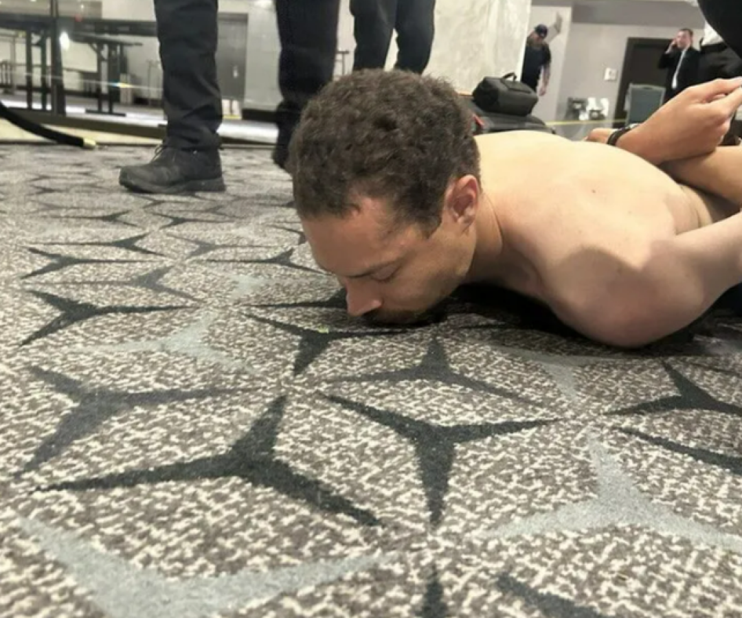 Suspeito de ataque em jantar com Trump deve comparecer à Justiça após tiroteio em Washington