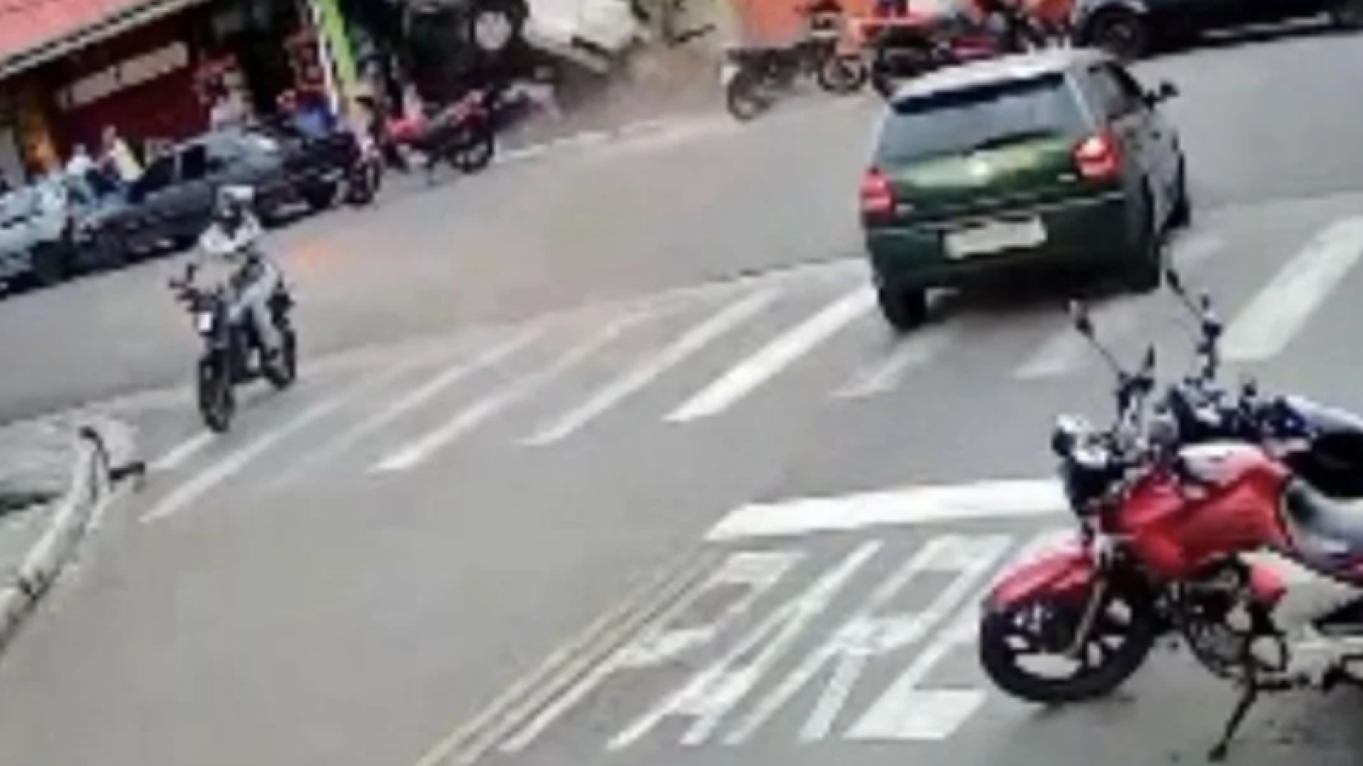 Tragédia em Diadema: irmãos morrem após motorista embriagado perder controle e invadir calçada