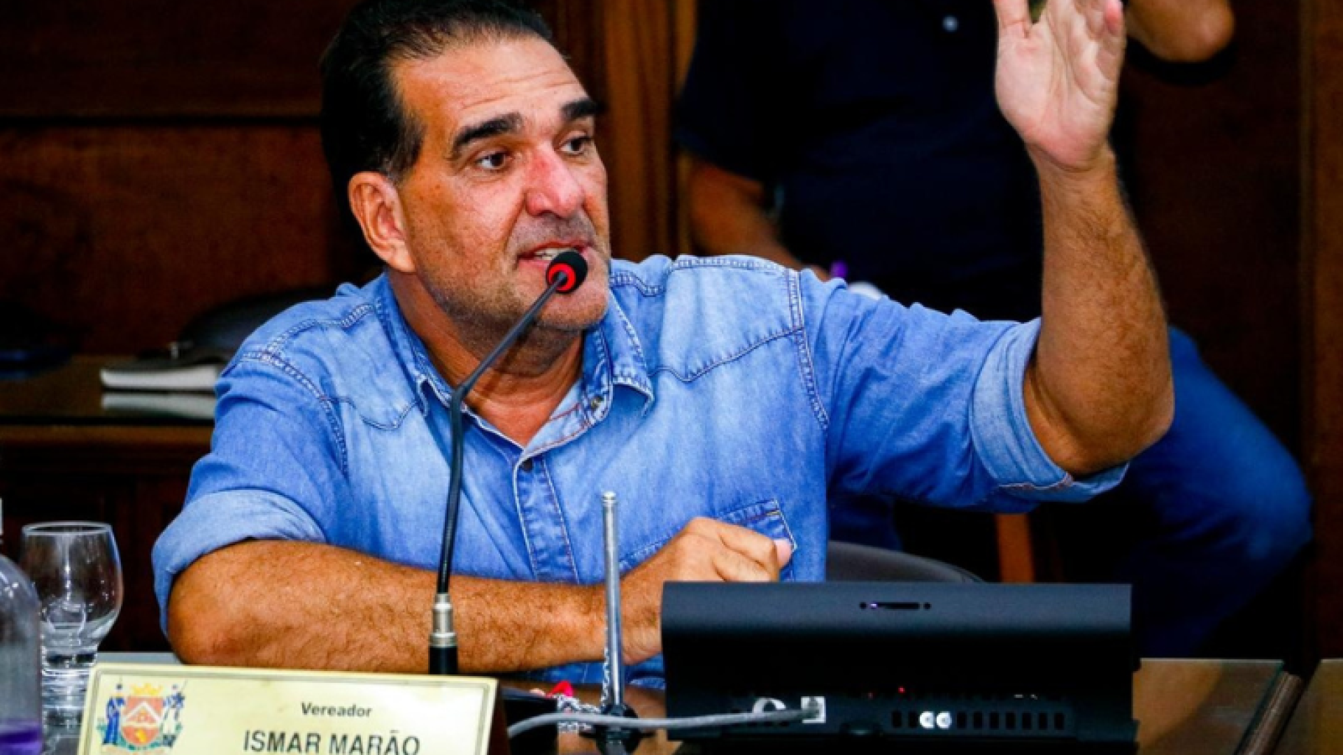 Tarifa de ônibus vira embate na Câmara: Ismar Marão defende tarifa menor e cobra posição de vereadores