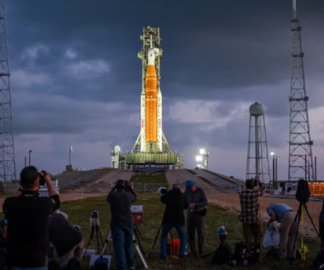 Missão histórica da NASA leva humanos de volta ao entorno da Lua após mais de 50 anos