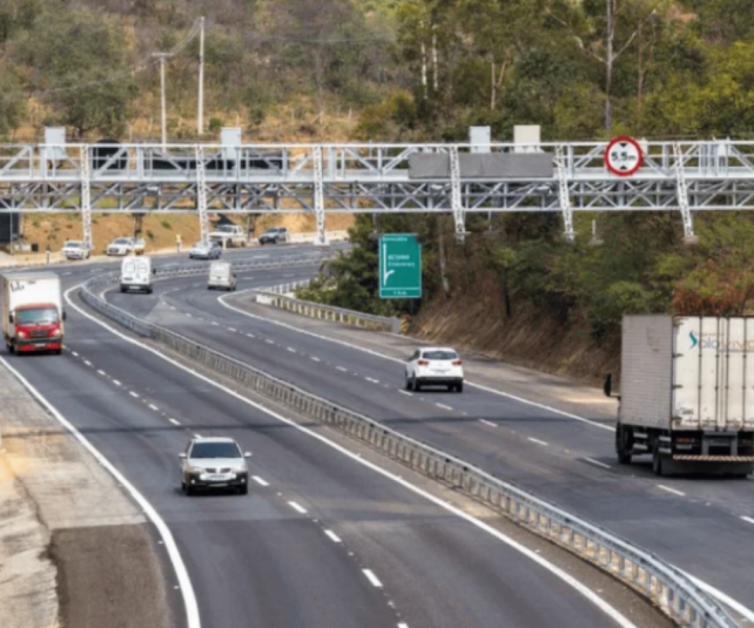 Tarcísio adia pedágio free flow em rodovias de SP para 2027