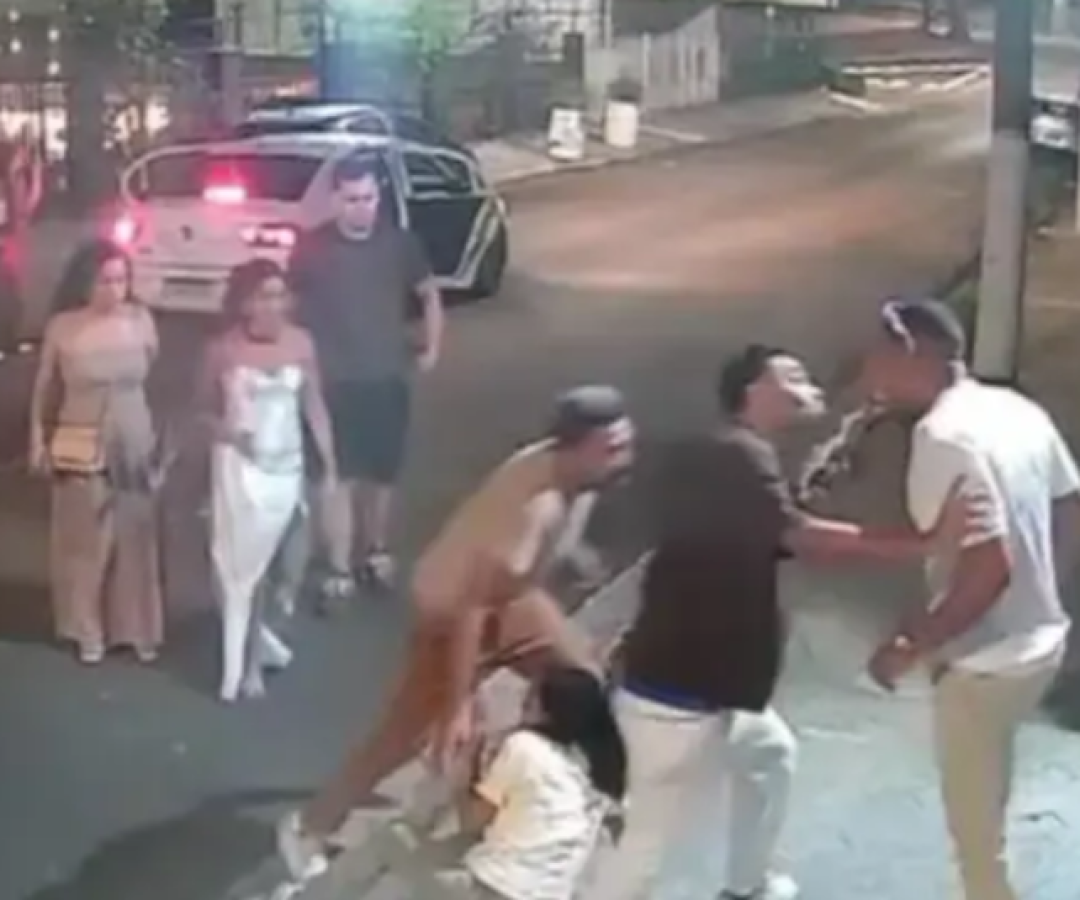 Noivos agridem mulher que pediu socorro durante festa de casamento, em SP