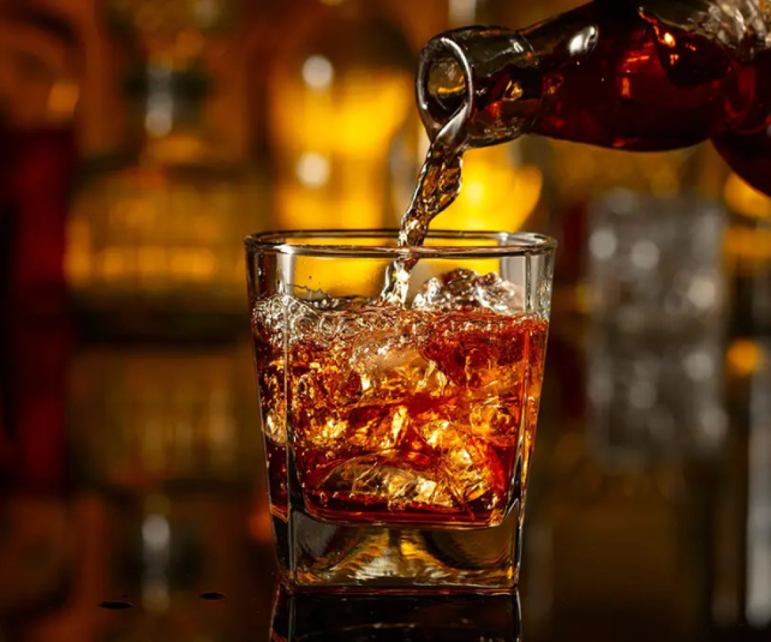 Fim de semana seguro: como evitar riscos com bebidas adulteradas