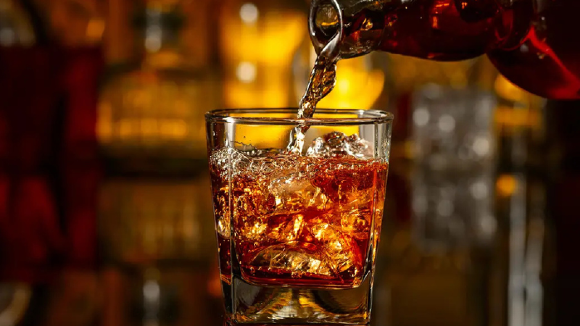 Fim de semana seguro: como evitar riscos com bebidas adulteradas