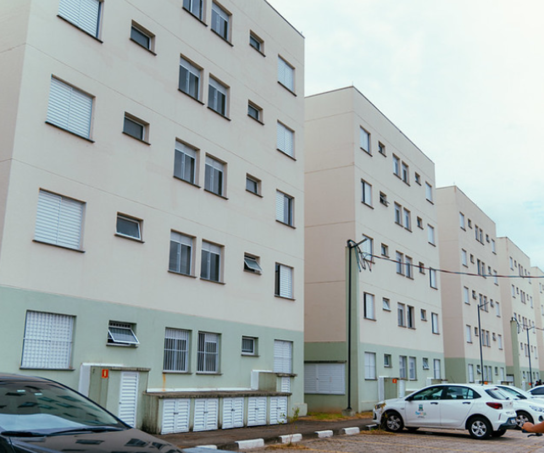 Bertioga foi contemplada com a construção de 172 novas unidades habitacionais no bairro Jardim Vicente de Carvalho, por meio de...
