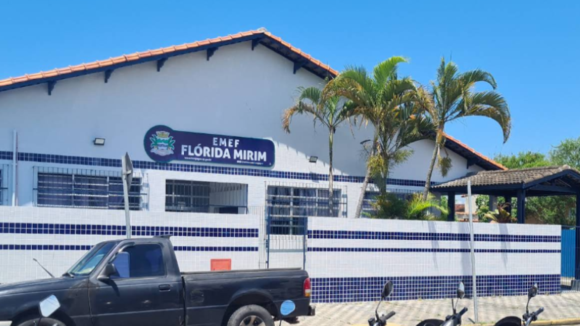 A diretora da Escola Municipal de Educação Fundamental (EMEF) Minol Ivata, em Mongaguá, no litoral de São Paulo, foi agredida...