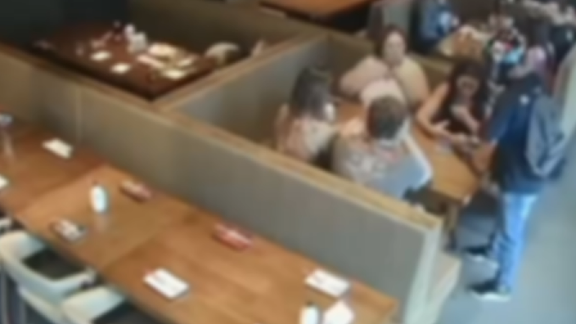 Clientes de um restaurante japonês no bairro do Morumbi, na zona Sul de São Paulo, viveram momentos de tensão...