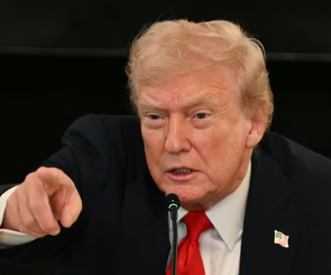 O presidente dos Estados Unidos, Donald Trump, declarou neste sábado (1°/11), pelas redes sociais, que ordenou ao Departamento de Guerra...