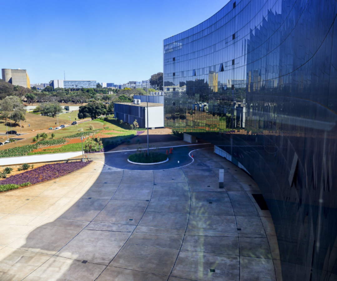 O Supremo Tribunal Federal (STF) retomou, nesta terça-feira (16), o julgamento dos seis réus do chamado “núcleo 2” da...