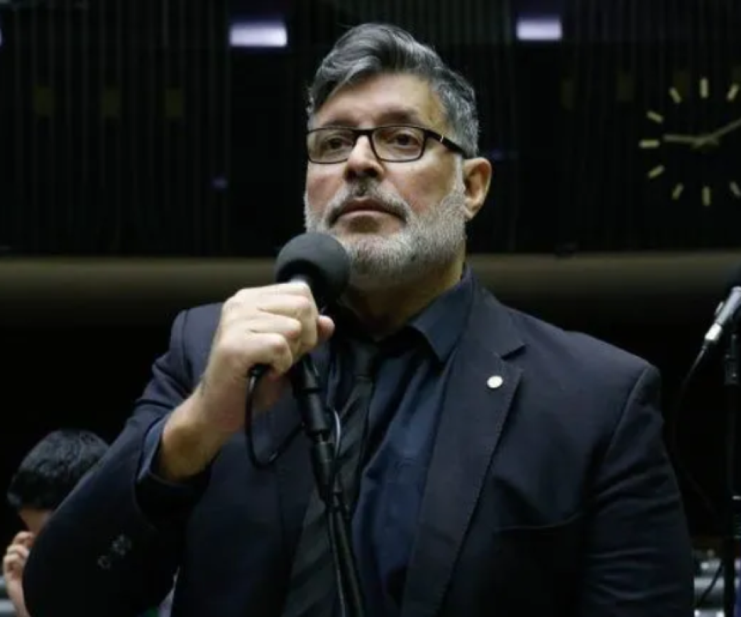 A Câmara Municipal de Cotia (SP) cassou, na última sexta-feira (3), o mandato do vereador Alexandre Frota...